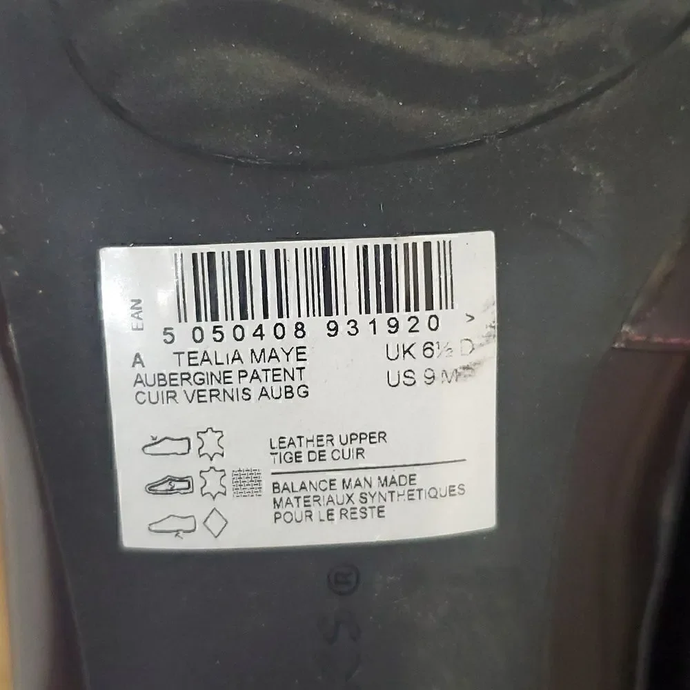 Clarks Artesian Tealia Maye Block Heel Aubergine Patent Leather Heel Pump 9M
